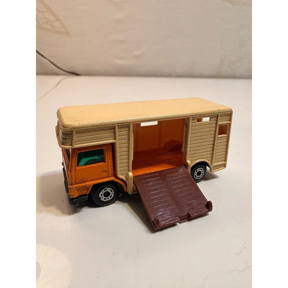 Vintage Matchbox Horse Trailer Truck and Two Deer‎ Toy Lot